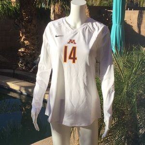 NWT Nike University of Minnesota Women’s LS Drifit